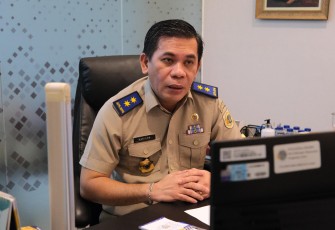 Kepala Biro Hubungan Masyarakat dan Protokol, Harison Mocodompis dalam kegiatan Sosialisasi Strategi Komunikasi, Informasi Publik, dan Layanan Pengaduan pada Senin (21/07/2025). 