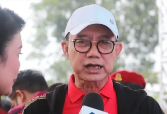 Ketua Steering Committee (SC) Konferda–Konfercab PDI Perjuangan se-Jawa Timur, Budi Sulistyono (Kanang)