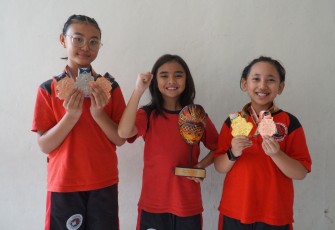Luar biasa siswa SD Kristen Satya Wacana terus torehkan prestasi membanggakan, baru-baru ini. 