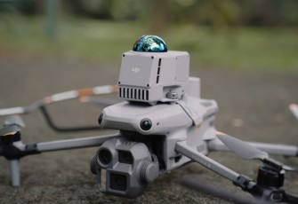 Mendukung Keselamatan Inspeksi Tower SUTET dengan Teknologi Drone
