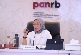 MenPAN-RB Rini Widyantini