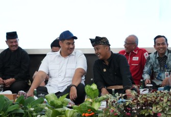 Menpora RI, Dito Ariotedjo saat menghadiri pelantikan Pengurus IPSI Sumbar periode 2025–2029 di Auditorium Gubernuran, Kamis (3/7).