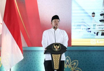 Menteri ATR/Ka.BPN RI, Nusron Wahid di Masjid Nasional Al-Akbar Surabaya, Sabtu (13/12/2025).