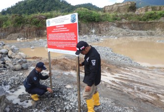 Penyegelan terhadap lima perusahaan pertambangan di area elevasi tinggi.