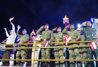 Panglima TNI dalam Pesta Rakyat dan Karnaval Bersatu HUT Ke-80 Kemerdekaan RI di Monas