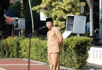 Wali Kota Depok, Supian Suri pimpin apel pagi, Senin (3/3)