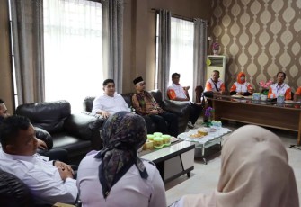 ORLOK Bintan saat melakukan Audiensi bersama Bupati Bintan Roby Kurniawan,di Ruang Kerja Camat Seri Kuala Lobam.