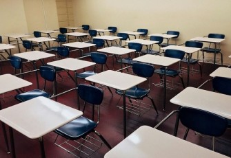 Pertimbangan Memilih Sekolah yang Tepat untuk Anak bagi Orang Tua Modern
