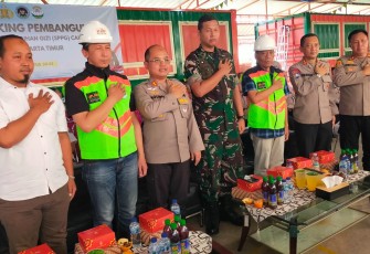 Polres Metro Jakarta Timur saat Ground Breaking Serentak Pendirian SPPG di Rawa Terate.