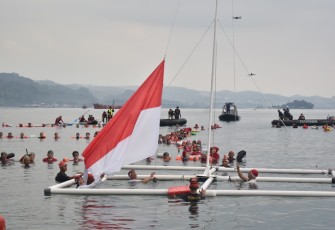 Renang Merdeka 2025