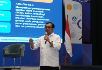 Dirjen PAUD Dasmen, Gogot Suharwoto dalam kegiatan Partisipasi Semesta Kolaborasi Pelaksanaan Program Prioritas PAUD Dasmen di The Sultan Hotel, Jakarta, 21 Agustus 2025.