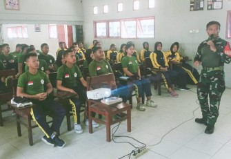 Babinsa Timika: Rekrutmen TNI AD Gratis dan Transparan