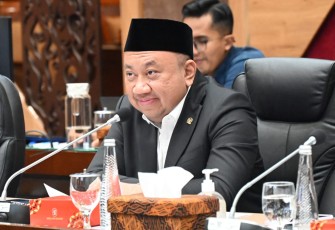 Wakil Ketua Komisi X DPR RI Lalu Hadrian Irfani