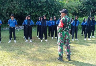 TNI Nyalakan Semangat Nasionalisme Generasi Muda Lewat Pelatihan PBB di Trenggalek