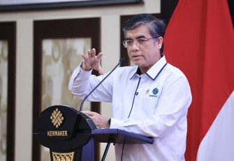Menaker Yassierli 