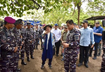 Ketua Komisi IV DPR RI, Siti Hediati Soeharto saat di lokasi, Rabu (22/1/2025).