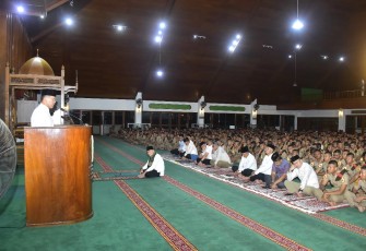 Peringatan Isra Miraj di Akmil