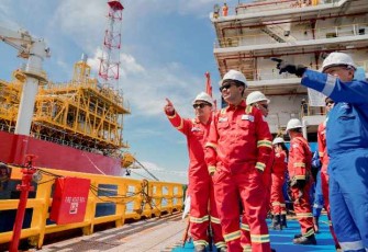 Ilustrasi Lapangan Corel di FPSO Marlin Natuna, Kepulauan Riau, Jum'at (16/5)