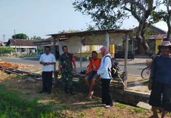 Babinsa Desa Suluk Melaksanakan Kegiatan Ketahanan Pangan Bersama PPL