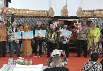 Gubernur Banten dan Bupati Gunungkidul Hadiri HUT IKG Ke 55 Tahun di CBD Mall Ciledug
