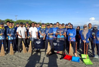 Bea Cukai Aceh Giatkan Aksi Bersih Pantai di Syiah Kuala