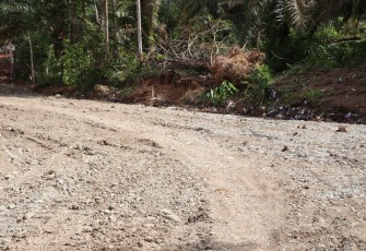 Pengerasan Jalan Menjadi Sasaran Utama TMMD Ke-123 Kodim 0407/Kota Bengkulu, di Desa Tengah Padang