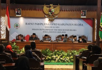 Rapat paripurna yang dihadiri Bupati Blora Arief Rohman dan Ketua DPRD Blora Mustopa pada Selasa (4/3/2025)