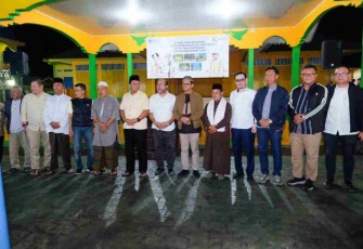 Wakil Wali Kota Tanjungpinang, Raja Ariza, menghadiri sosialisasi rencana penataan kawasan Pulau Penyengat tahap III tahun 2025, yang digelar Pemerintah Provinsi Kepulauan Riau (Kepri) bersama Kementerian PUPR, di Balai Kelurahan Penyengat, Senin (11/8)