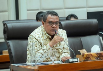 Wakil Ketua Komisi VII DPR RI Lamhot Sinaga