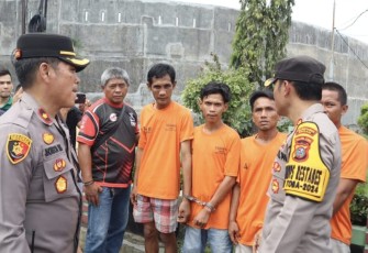 Wakapolrestabes Medan, AKBP Taryono Raharja dalam konferensi pers, Selasa (21/1).