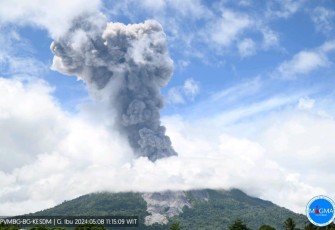 Badan Geologi Turunkan Tingkat Aktivitas Gunung Ibu ke Level III 