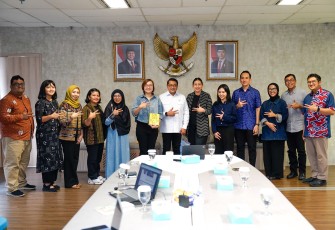 Menteri Ekonomi Kreatif/Kepala Badan Ekonomi Kreatif (Menekraf/Kabekraf), Teuku Riefky Harsya, menerima audiensi dari Indonesian Contemporary Art And Design (ICAD) di Gedung Film Pesona Indonesia, Jakarta untuk membahas kolaborasi dalam ICAD 2025 yang akan diadakan pada Oktober 2025