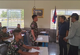 Kantor Athan RI Phnom Penh Gelar Penyediaan Kelas Bahasa Indonesia di Satuan Militer Kamboja