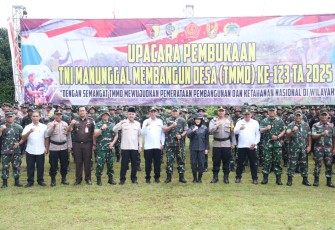 Pembukaan TMMD ke-123 Kodim 0807/Tulungagung di Lapangan Desa Sendang, Kecamatan Sendang, Rabu (19/2/2025)