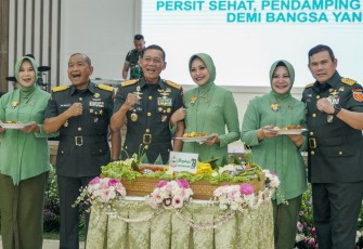 Pangkostrad Pimpin Syukuran HUT ke-79 Persit KCK