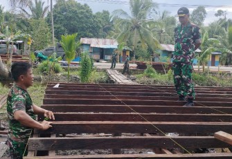 Kasdim 1710/Mimika Tinjau Pengerjaan Sasaran Fisik Pra TMMD Ke-124