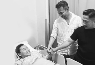 Raffi Ahmad dan Irfan Hakim saat menjenguk Mpok Alpa