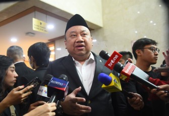 Wakil Ketua Komisi X DPR RI Lalu Hadrian Irfani 
