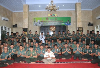 Divif 2 Kostrad gelar peringatan Nuzulul Qur’an Tahun 1446 Hijriyah / 2025 Masehi yang diselenggarakan di Masjid Sabilul Huda Madivif 2 Kostrad Singosari, Kab. Malang pada Kamis (20/3/2025)