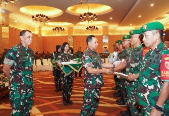Panglima TNI Apresiasi Peran Babinsa Kodam V/Brawijaya