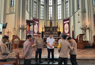 Pengecekan langsung ke sejumlah tempat ibadah dan objek vital oleh Kakorsabhara Baharkam Polri Irjen Pol. Drs. Mulia Hasudungan Ritonga