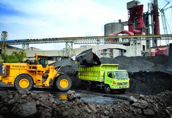 Pertambangan mineral dan batubara.