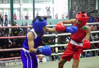 Panglima Divisi Infanteri 2 Kostrad, Mayjen TNI Susilo, secara resmi membuka Boxing Tournament Piala Pangdivif 2 Kostrad yang berlangsung di Gor Vira Cakti Yudha Madivif 2 Kostrad, Desa Ardimulyo, Kecamatan Singosari, Kabupaten Malang, pada Jumat (18/4)