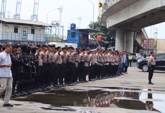322 personel gabungan dari Polres Pelabuhan Tanjung Priok, Ditsamapta Polda Metro Jaya, Satbrimobda, Dishub, KSOP, PFSO, serta instansi terkait