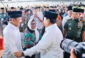 Panglima TNI Dampingi Presiden RI Buka Kongres Ke-18 Muslimat Nahdlatul Ulama