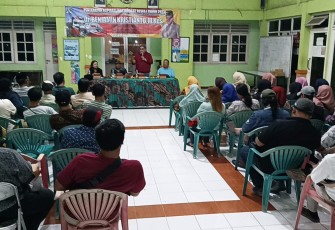 Anggota Komisi E DPRD Jawa Timur, Dr. Benjamin Kristianto saat reses di kecamatan Waru pada Sabtu (22/2/2025).