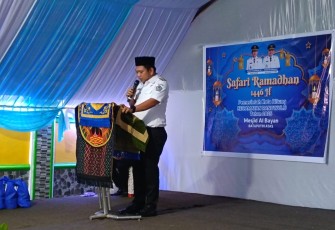 Wakil Walikota Bitung, Randito Maringka saat memberikan sambutan pada acara safarai ramadhan Pemkot Bitung yang di gelar di Masjid Al-Bayan Kelurahan Batu Putih Atas