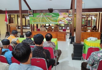 Satgas TMMD ke-123 Tulungagung Gelar Sosialisasi Biosecurity dan Pembuatan Pakan Ternak