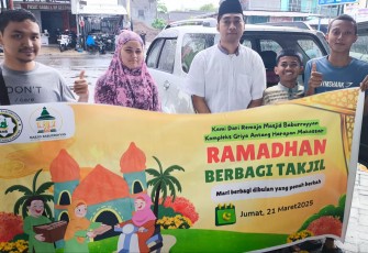 Remaja Masjid Baburroyyan Griya Antang Harapan Gelar Berbagi Takjil dan Buka Puasa Bersama