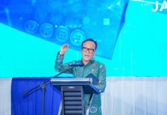 Wamenaker Immanuel Ebenezer Gerungan 